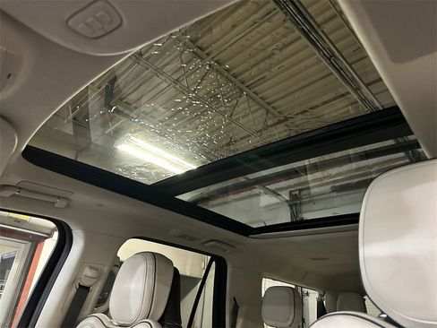 Used 2024 Lincoln Navigator L Black Label image 16
