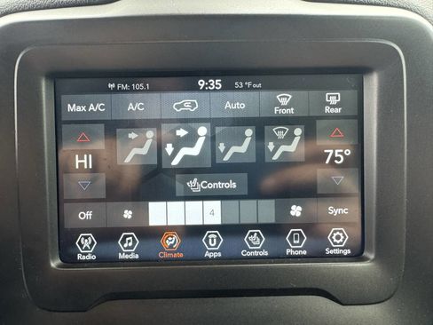 Used 2020 Jeep Renegade Altitude image 16