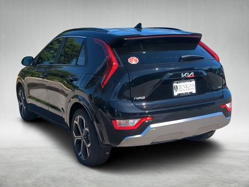 New 2025 Kia Niro EX Touring image 5