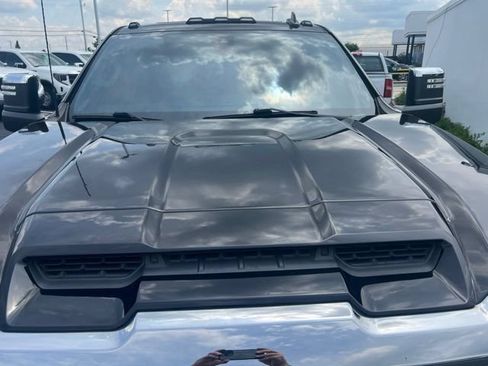 Used 2021 GMC Sierra 3500 Denali w/ Denali Ultimate Package AWD/4WD image 17