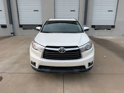 Used 2015 Toyota Highlander XLE FWD image 7