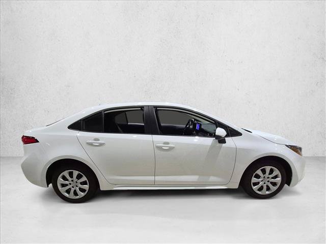 Used 2024 Toyota Corolla LE FWD image 4