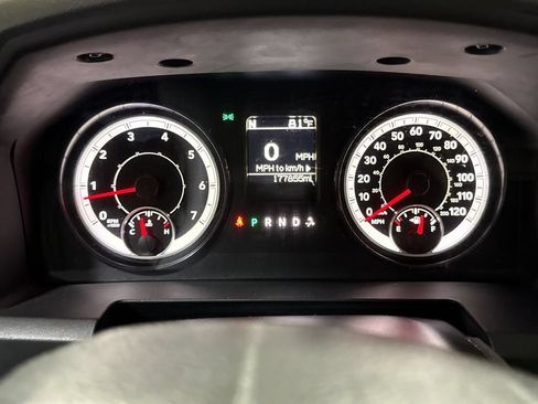 Used 2017 RAM 2500 SLT AWD/4WD image 12