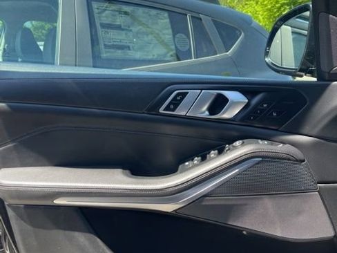 Used 2020 BMW X5 xDrive40i w/ M Sport Package AWD/4WD image 13