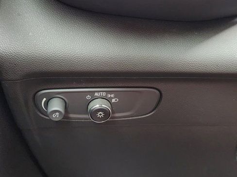 Used 2021 Buick Envision Preferred image 25