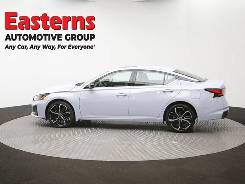 Used 2025 Nissan Altima 2.5 SR w/ SR Premium Package AWD/4WD image 61