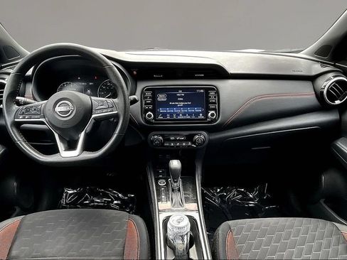 Used 2024 Nissan Kicks SR FWD image 7