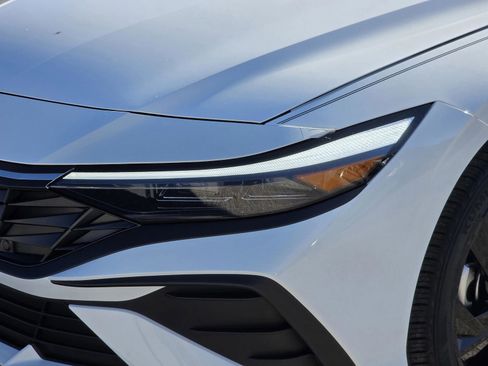 New 2026 Hyundai Elantra Sport image 6