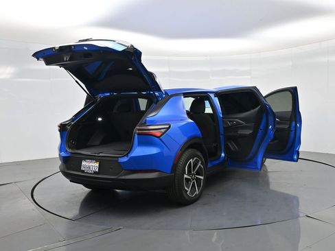 Used 2025 Chevrolet Equinox EV LT image 36