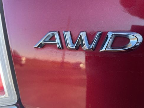 Used 2014 Chrysler 300 Base w/ Driver Convenience Group image 7