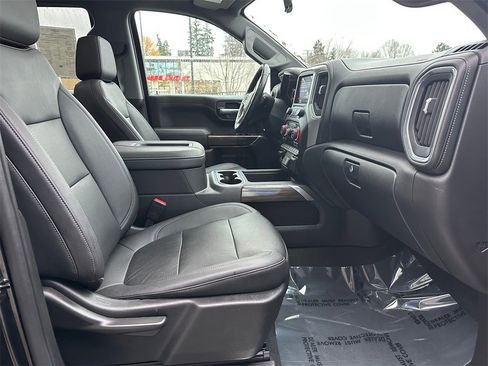 Used 2021 Chevrolet Silverado 1500 LT Trail Boss w/ Convenience Package II image 11