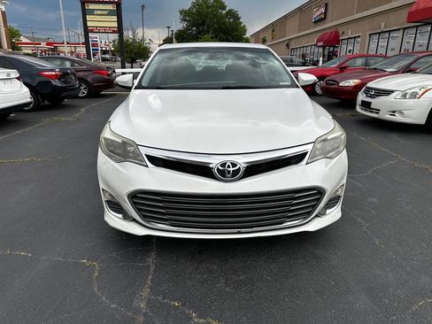 Used 2014 Toyota Avalon XLE FWD image 2