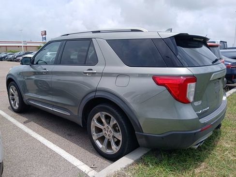 Used 2020 Ford Explorer Platinum w/ Premium Technology Package AWD/4WD image 9