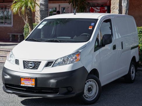 Used 2019 Nissan NV200 S w/ Cruise Control Package image 4