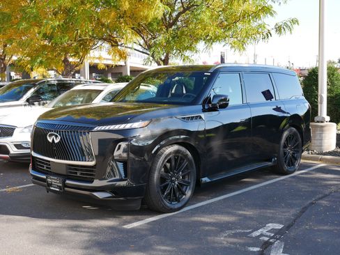 Certified 2025 INFINITI QX80 Autograph image 3