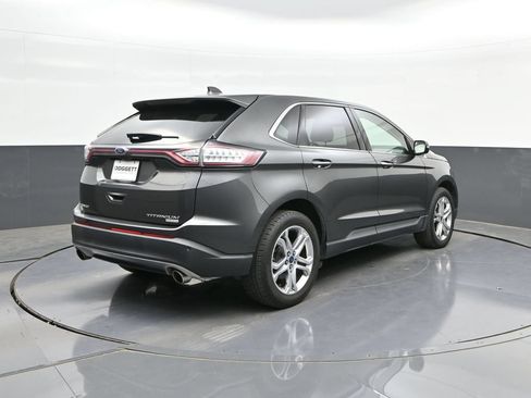 Used 2017 Ford Edge Titanium w/ Equipment Group 301A FWD image 11
