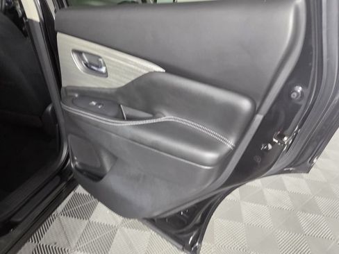 Used 2018 Nissan Murano S w/ Cargo Package FWD image 30