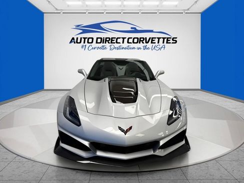 Used 2019 Chevrolet Corvette ZR1 RWD image 4