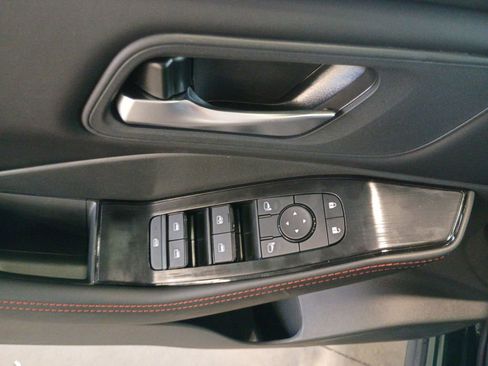New 2026 Nissan Rogue SV AWD/4WD image 12