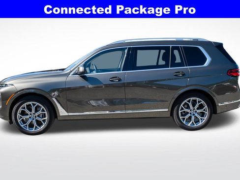 Used 2025 BMW X7 xDrive40i w/ Premium Package AWD/4WD image 5