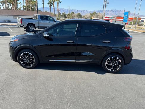 Used 2022 Chevrolet Bolt EUV Premier w/ Sun & Sound Package image 6