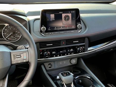 New 2026 Nissan Rogue SV image 6