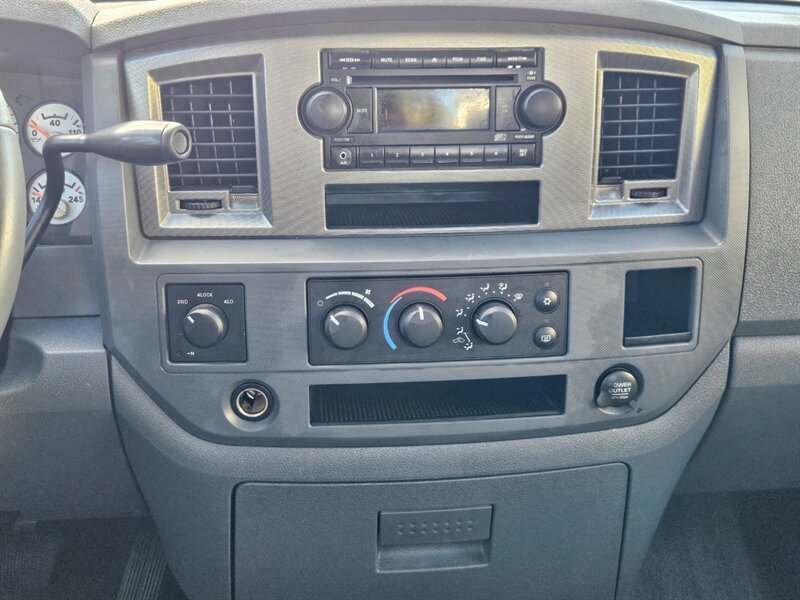 Used 2006 Dodge Ram 2500 Truck SLT AWD/4WD image 19