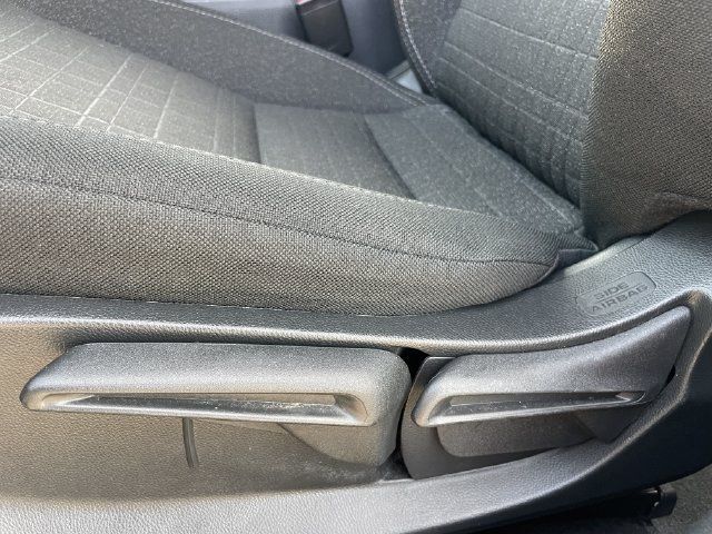 Used 2025 Honda HR-V LX image 23