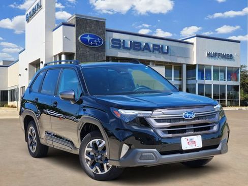 Used 2026 Subaru Forester Premium AWD/4WD image 1