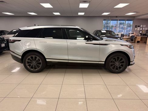 Used 2018 Land Rover Range Rover Velar R-Dynamic SE AWD/4WD image 7