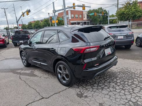 Used 2023 Ford Escape ST-Line w/ Tech Pack #1 FWD image 8