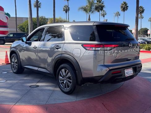 Certified 2024 Nissan Pathfinder S image 6
