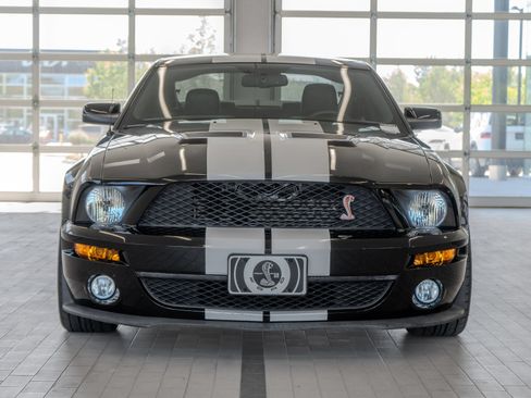 Used 2007 Ford Mustang Shelby GT500 RWD image 11
