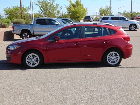 Used 2018 Subaru Impreza 2.0i Premium image 7