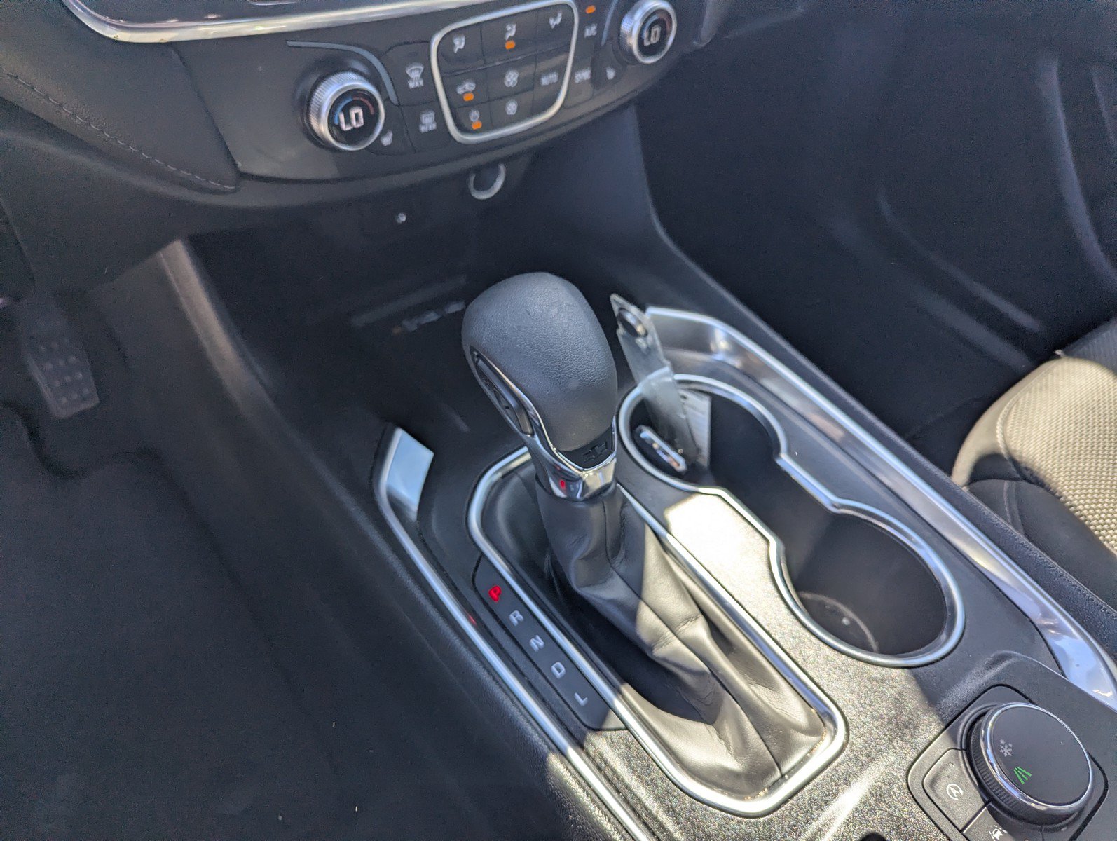 Used 2023 Chevrolet Traverse LT FWD image 12