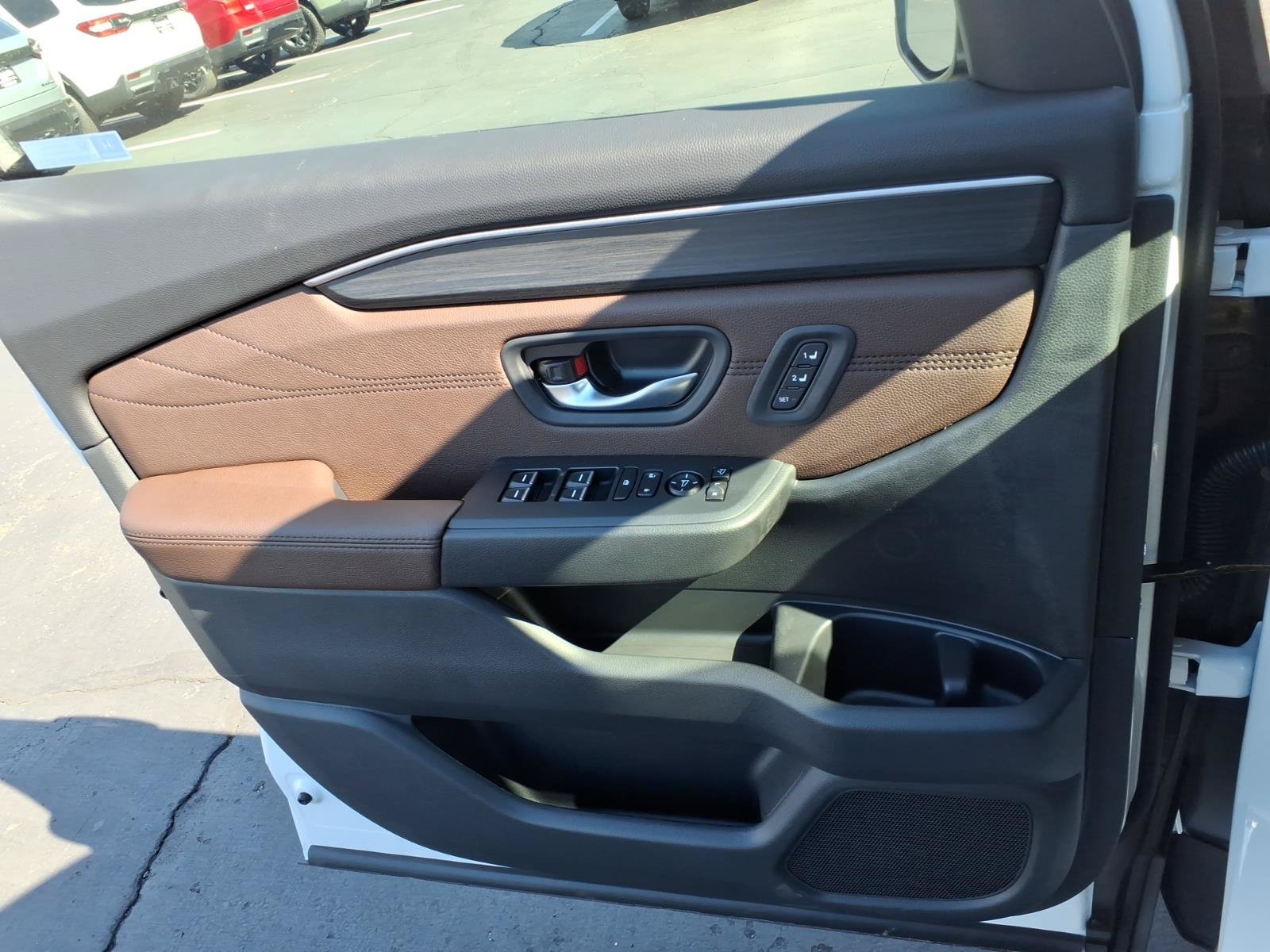 New 2026 Honda Pilot Touring image 10