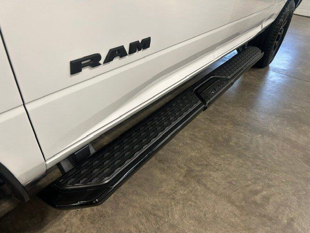 Used 2024 RAM 2500 Big Horn w/ Night Edition AWD/4WD image 44