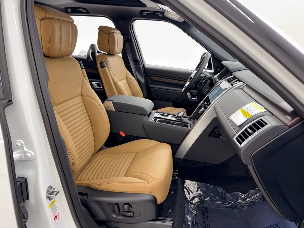 New 2026 Land Rover Discovery Dynamic SE AWD/4WD image 30