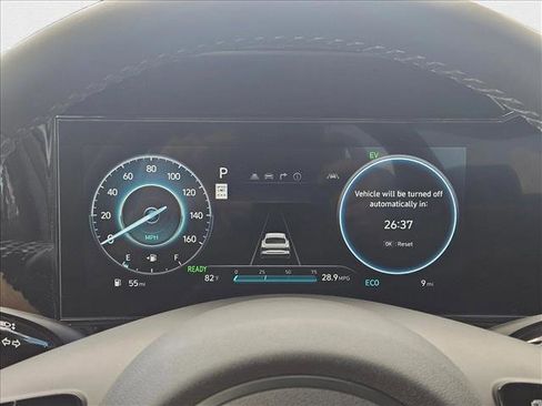 New 2025 Hyundai Elantra Limited image 11