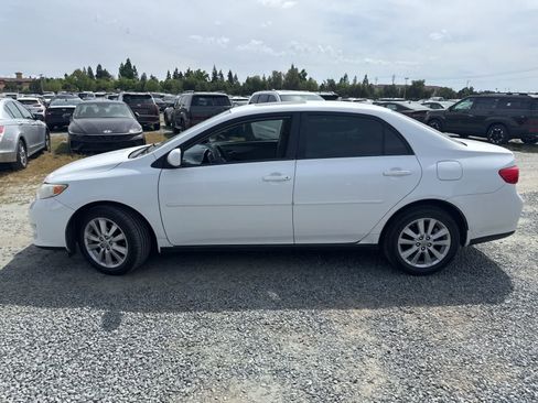 Used 2009 Toyota Corolla XLE image 8