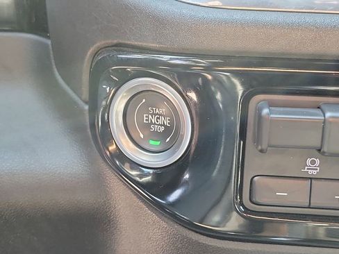 Used 2024 Chevrolet Silverado 1500 High Country w/ Technology Package image 26