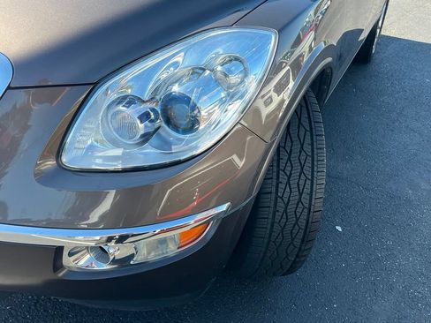 Used 2012 Buick Enclave Leather FWD image 3