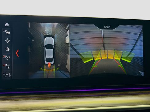 Used 2018 BMW 540i w/ M Sport Package image 16