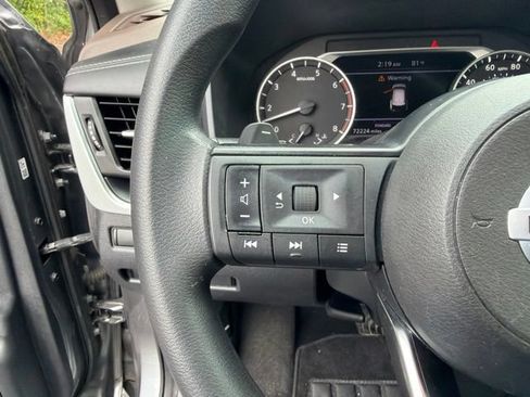 Used 2021 Nissan Rogue S FWD image 23