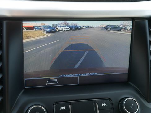 Used 2020 GMC Acadia SLE w/ Driver Convenience Package image 27