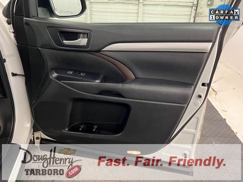 Used 2018 Toyota Highlander XLE image 45