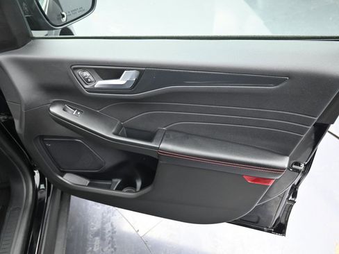 Certified 2023 Ford Escape ST-Line w/ Tech Pack #1 image 32