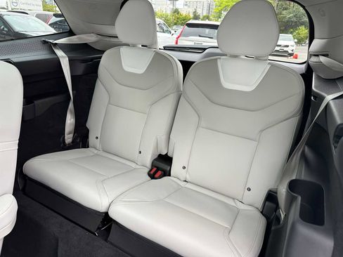 New 2025 Volvo EX90 Ultra image 17