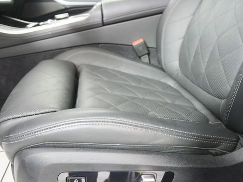 Certified 2026 BMW X5 sDrive40i w/ M Sport Package RWD image 9