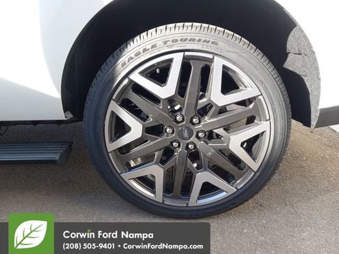 New 2025 Ford Expedition Platinum w/ Platinum Ultimate Package image 29